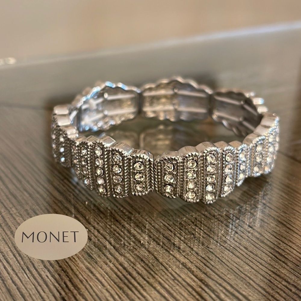Vintage MONET Silver-tone Rhinestone Art Deco Stretch Bracelet